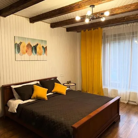Lodge вишні Palyanytsya